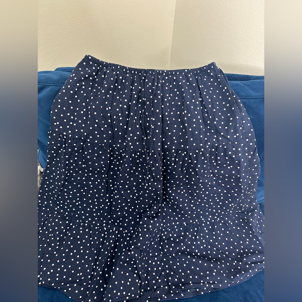 Hollister Navy Skirt with White Dots - Picture 2 of 3